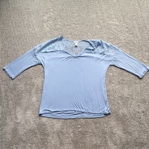 Periwinkle blue 3/4 sleeve top